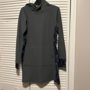 Youer treasure dress with kangaroo pocket and hood, made from recycled fleece